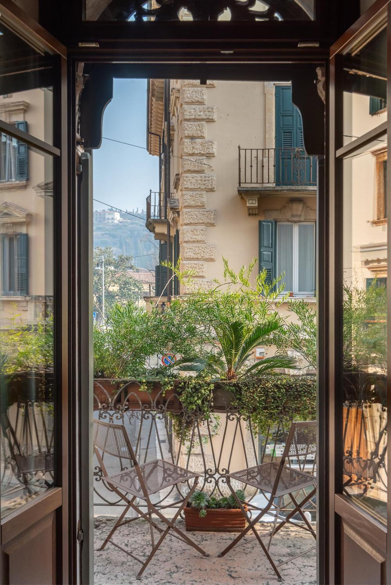 Residenza Roccamaggiore Verona Bagian luar foto