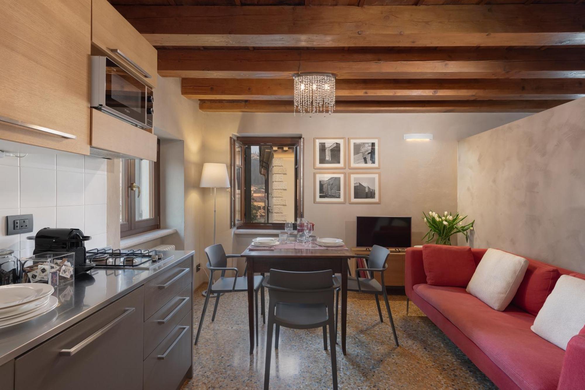 Residenza Roccamaggiore Verona Bagian luar foto