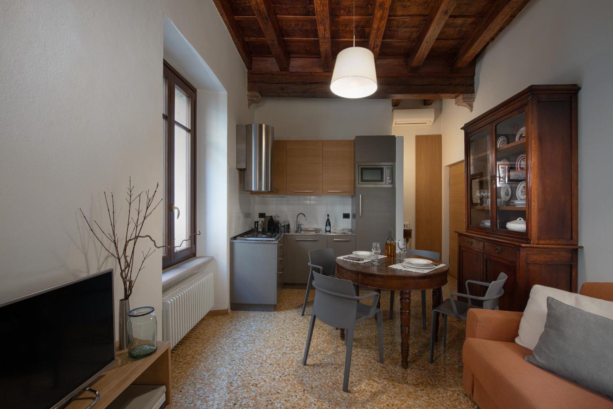 Residenza Roccamaggiore Verona Bagian luar foto