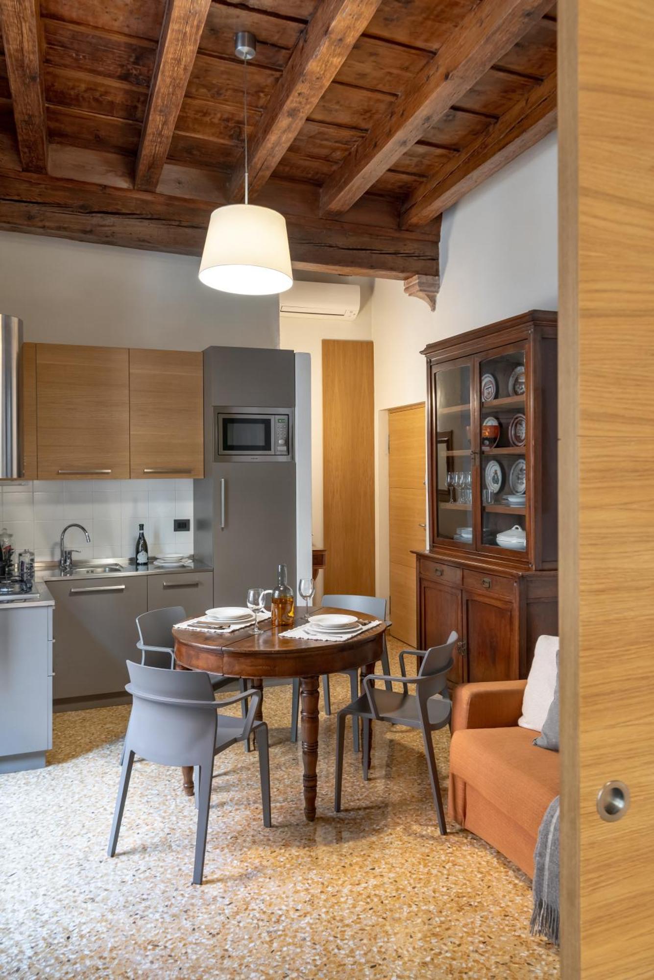 Residenza Roccamaggiore Verona Bagian luar foto