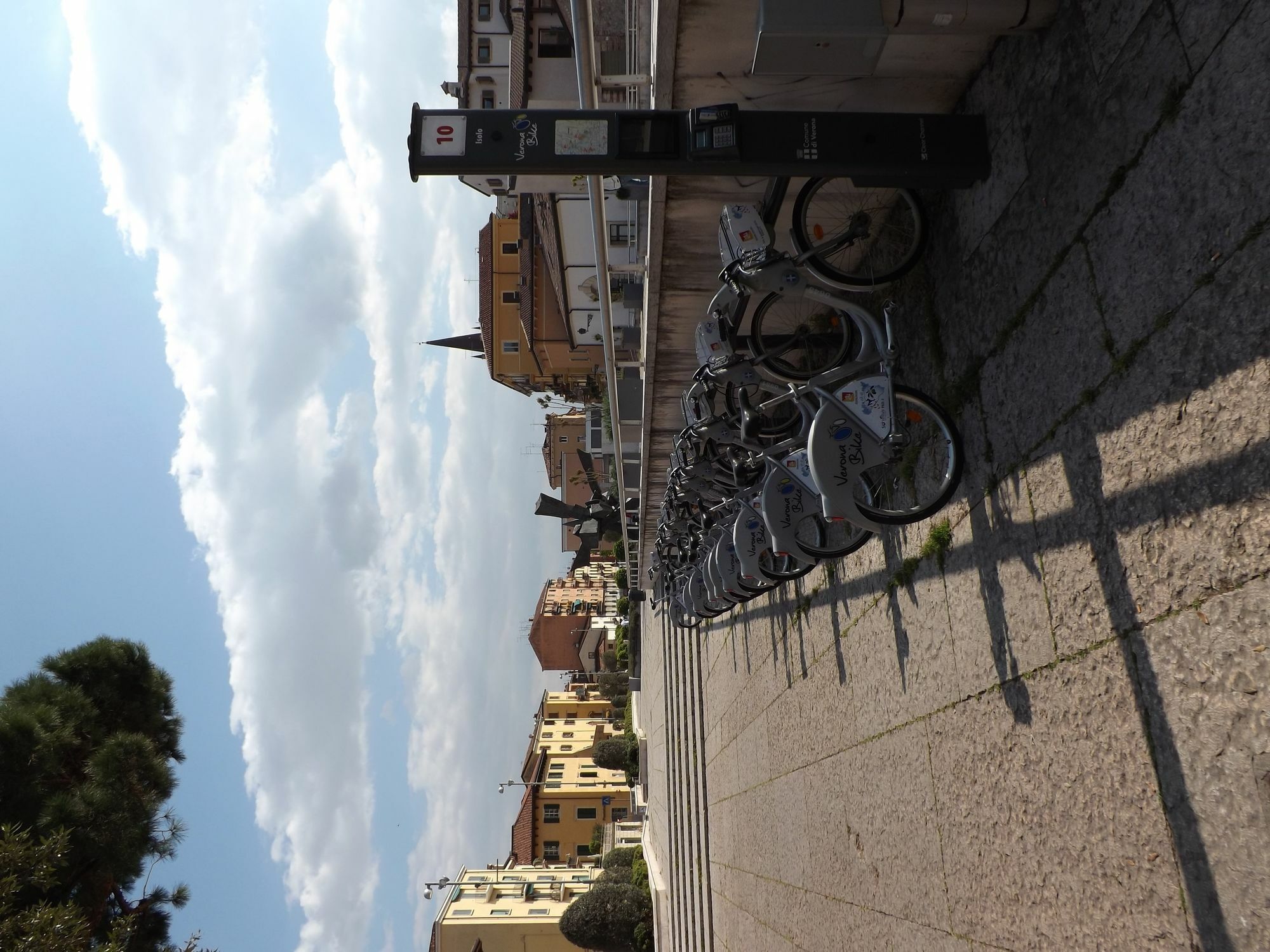 Residenza Roccamaggiore Verona Bagian luar foto